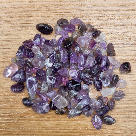 Amethyst crystal chips